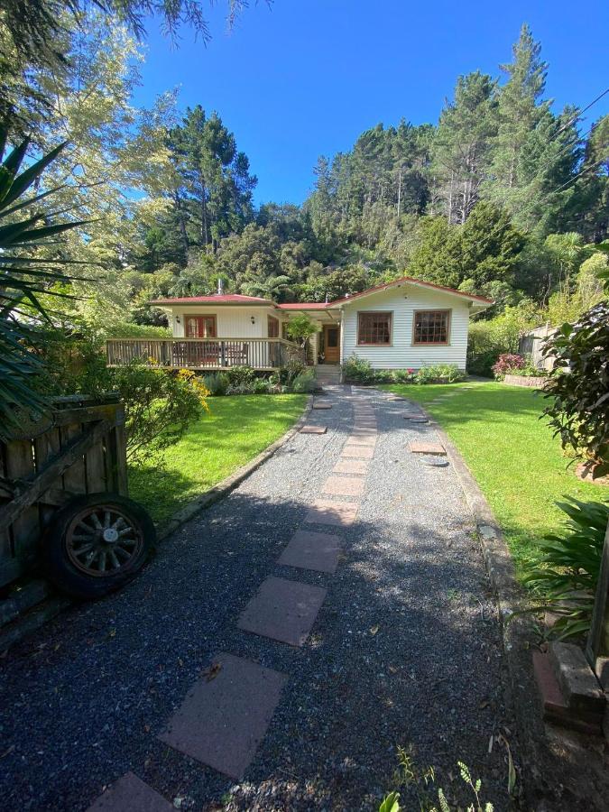 Twin Totara Cottage Upper Hutt Exterior foto